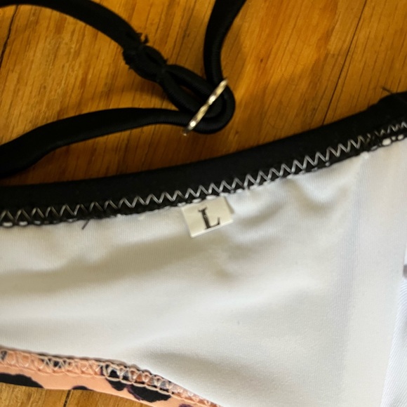 Cupshe Leopard Bikini Top - Picture 5 of 7